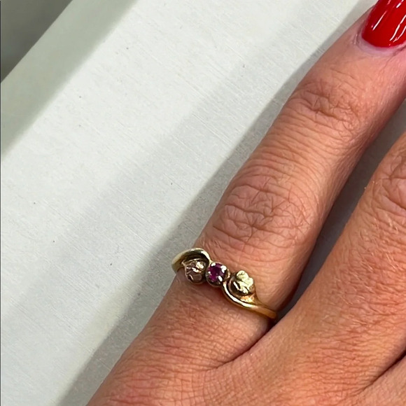 409258 10k BHG with pink sapphire - Picture 3 of 4